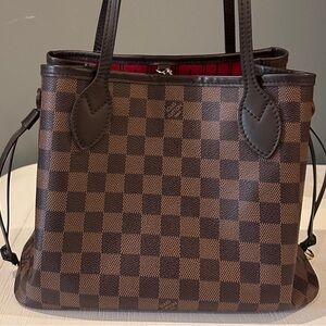 Louis Vuitton Neverfull PM Tote in Damier Ebene Canvas & Leather